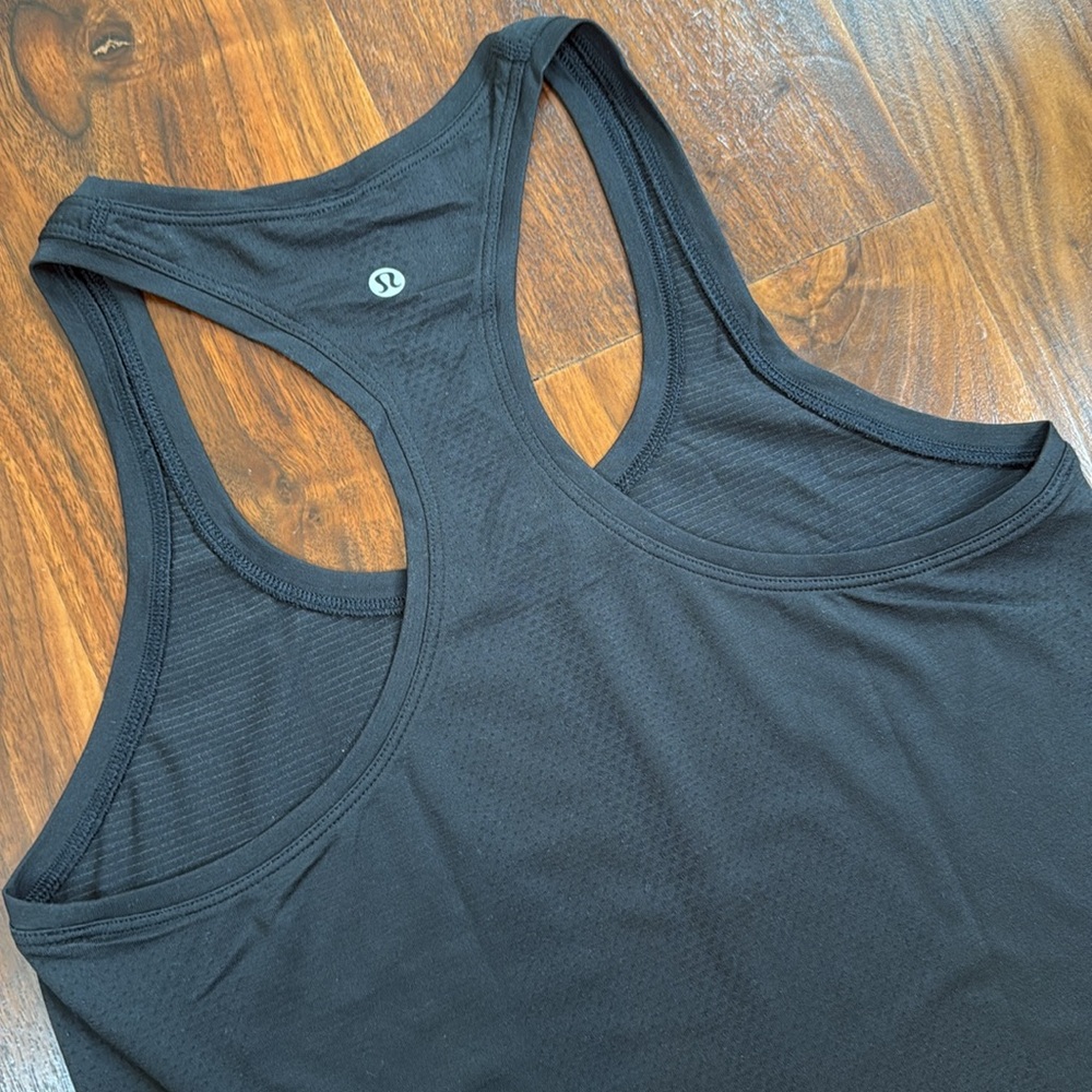 Lululemon Swiftly Tech Tank